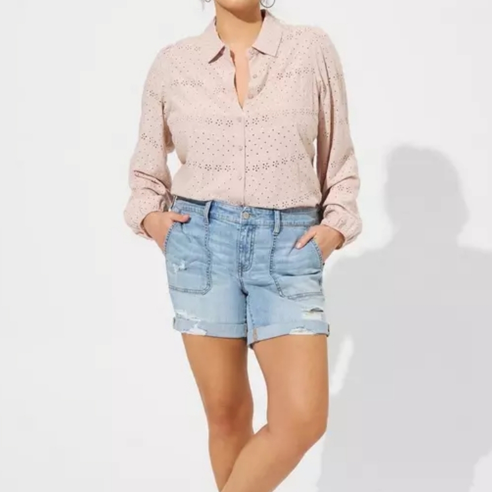 Torrid Pale Blush Eyelet Button-Up Blouse Nwt